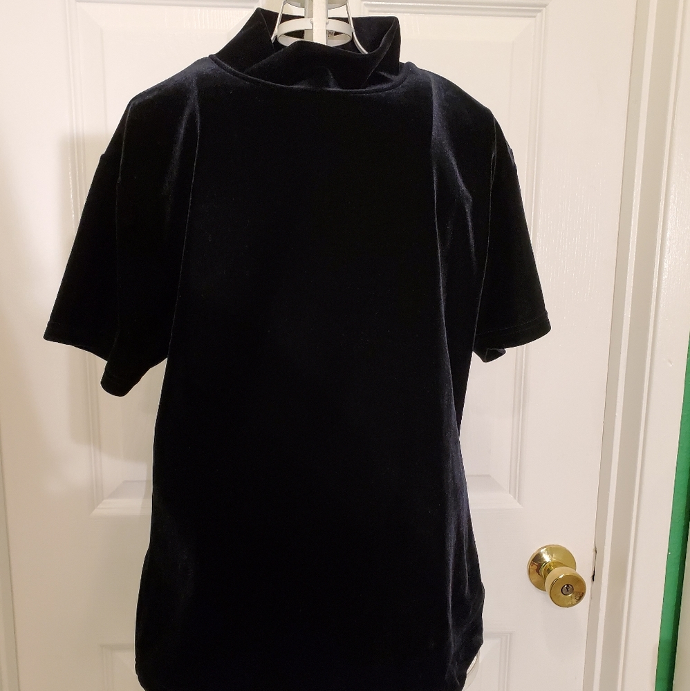 Pronto Moda Black Turtle Neck Sz M 3/$15